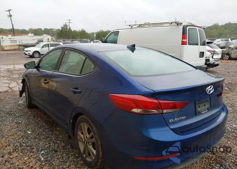 2017 Hyundai Elantra Se z USA, uszkodzony, nr VIN 5NPD84LF3HH167789